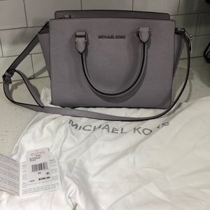 A lilac Satchel